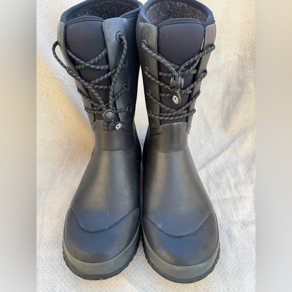 Bogs Arcata Black Youth Size 7 Snow Boots